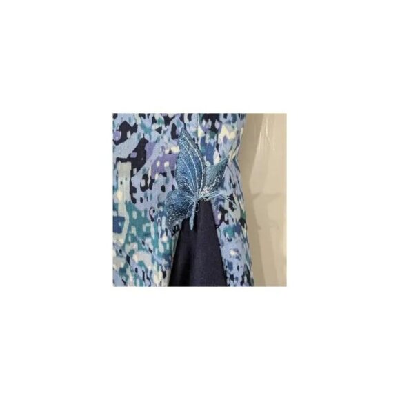 Stylish Blue Patterned Upcycled Refashioned Flared Bottoms Jeans Woman's Size 6 - Picture 3 of 6